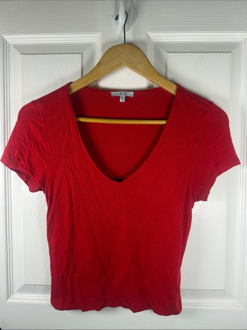 iris Red V-Neck Short Sleeve Tee